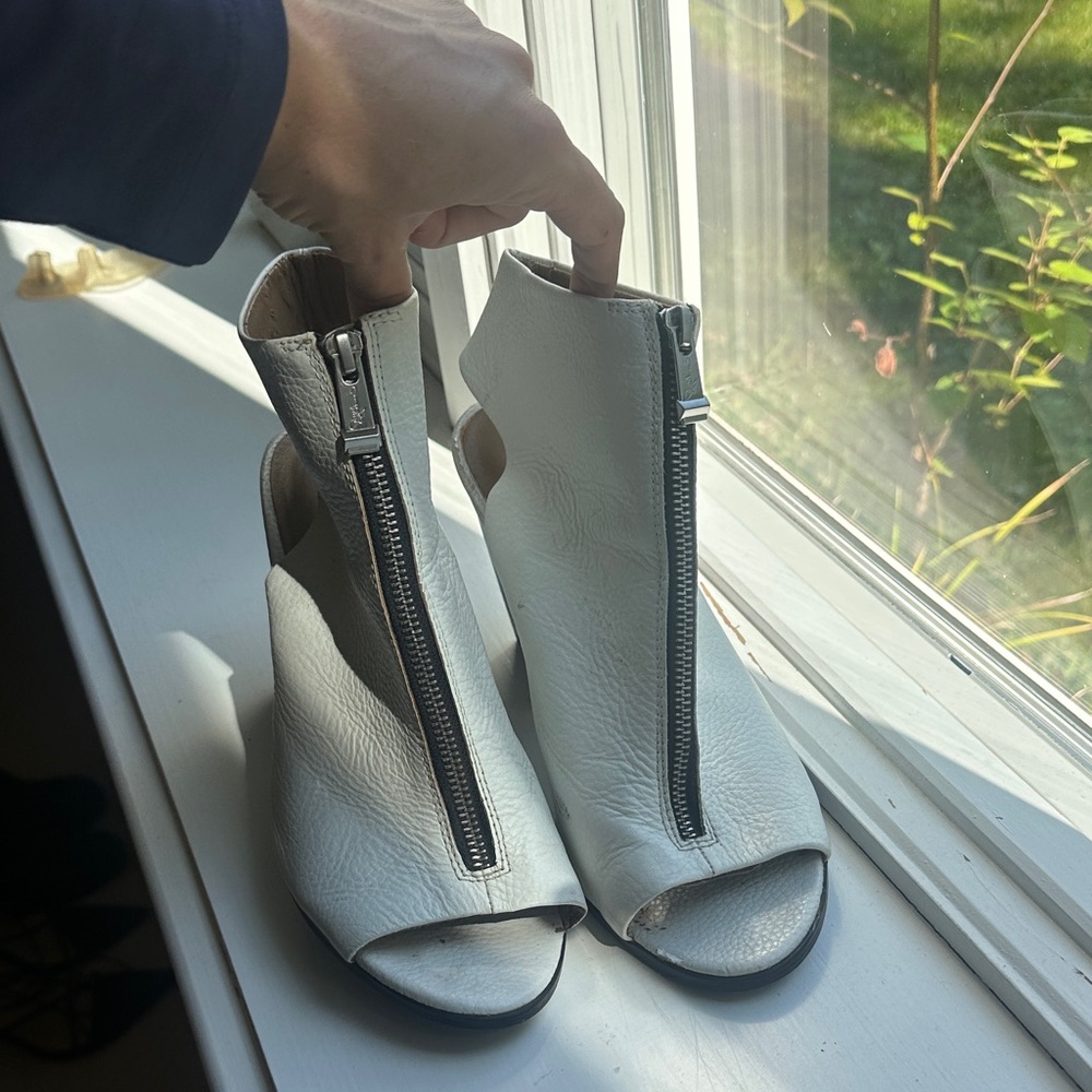 LF White Zippered Heeled Boots